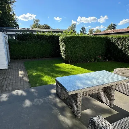 Chalet Privacyvol Fler In