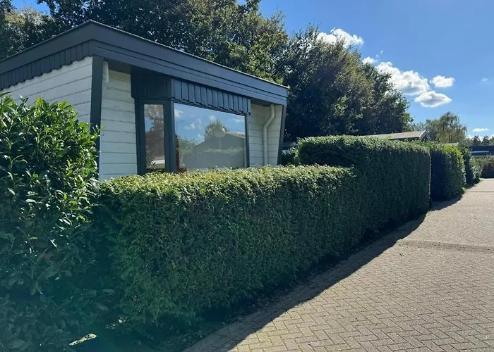 Chalet Privacyvol Fler In Putten